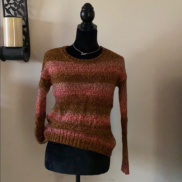 Sweater - Picture 1 of 8